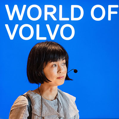 Aki interpreting at Volvo in Sweden