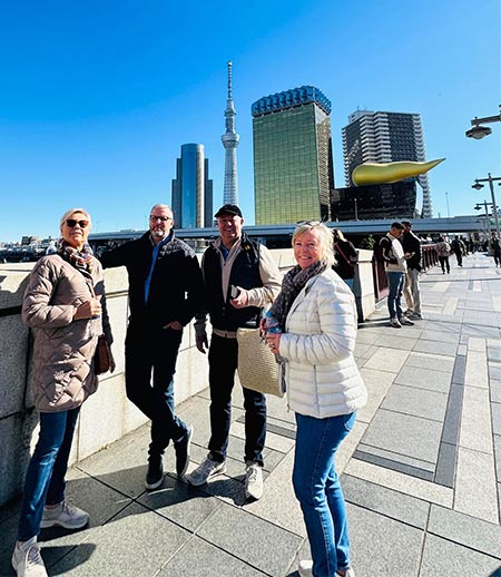 svenska turister i tokyo