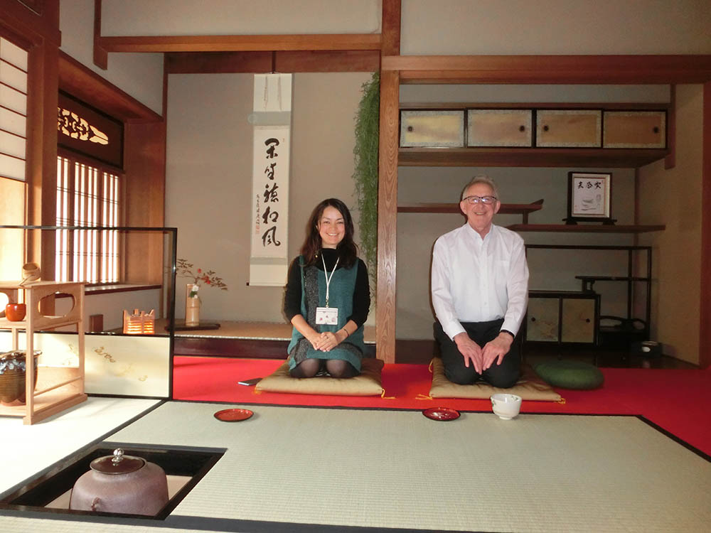 Japanportens personal tar teceremoni